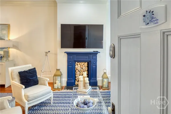 $2,950,000 | 108 West Jones Street, Savannah, GA 31401