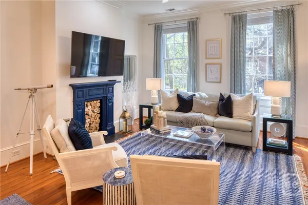 $2,950,000 | 108 West Jones Street, Savannah, GA 31401