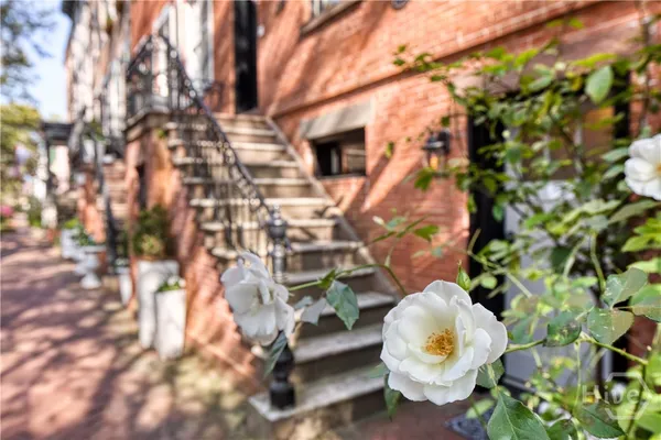 $2,950,000 | 108 West Jones Street, Savannah, GA 31401