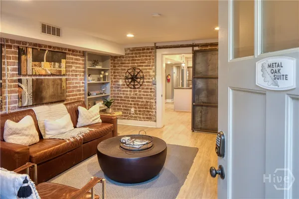 $2,950,000 | 108 West Jones Street, Savannah, GA 31401