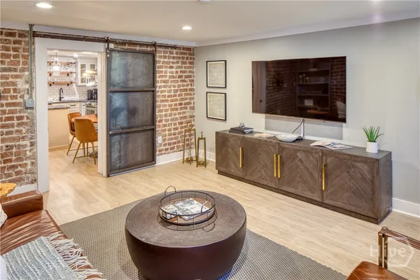 $2,950,000 | 108 West Jones Street, Savannah, GA 31401