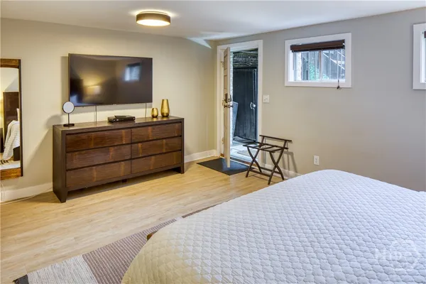 $2,950,000 | 108 West Jones Street, Savannah, GA 31401