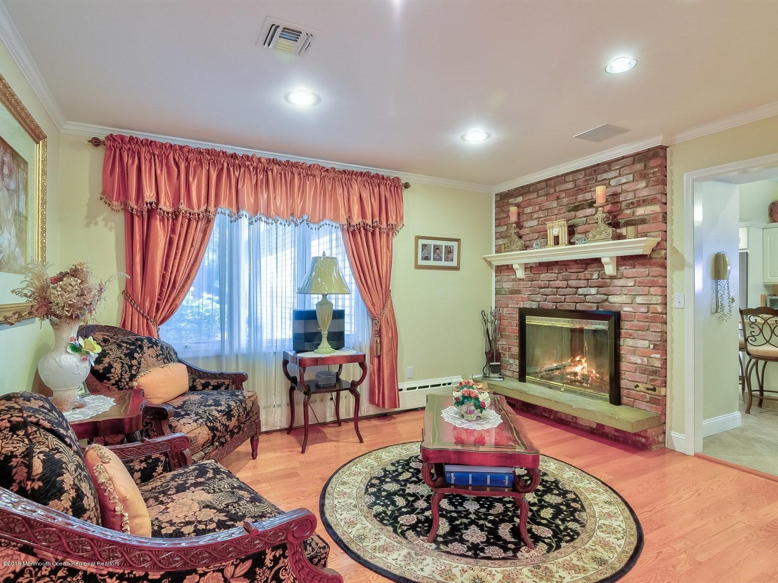 76 Reids Hill Road Morganville, NJ 07751 - Photo 5 of 36 005_Family Room