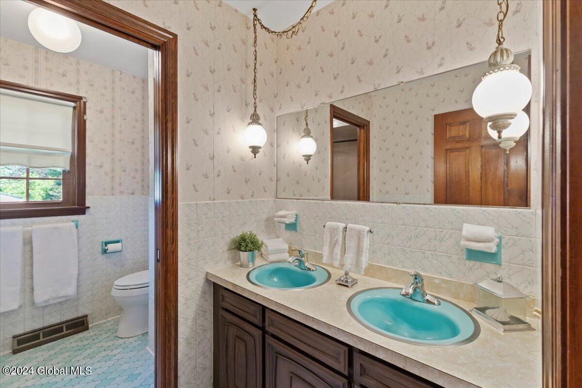 9 Pheasant Ridge Drive Colonie, NY 12211 - Photo 24 of 35 38-IMG_0125