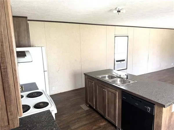 $69,000 | 1923 West Main Street, Ville Platte, LA 70586