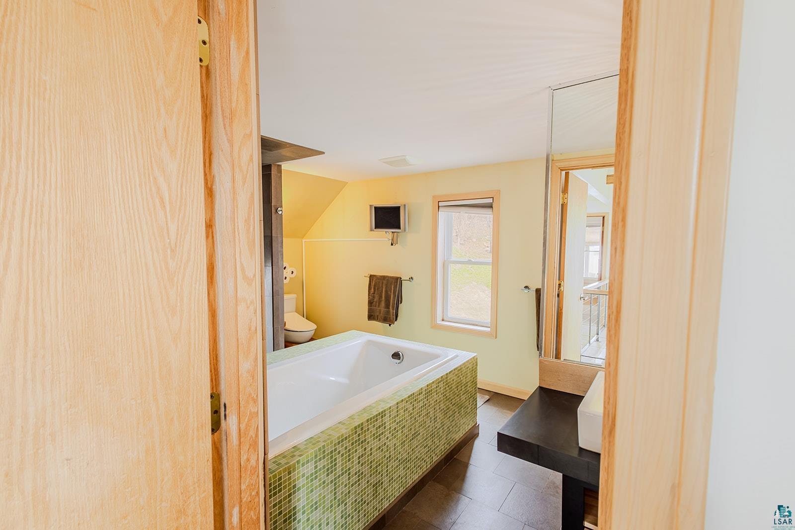 617 West 2nd Street Duluth, MN 55806 - Photo 26 of 38