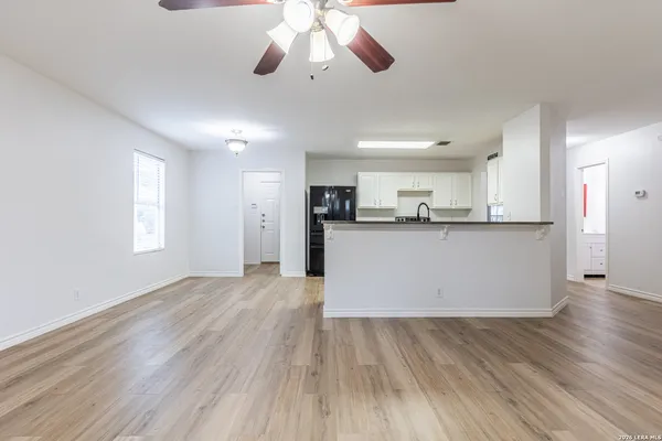 $2,395 | 228 Sophia Circle, Boerne, TX 78006
