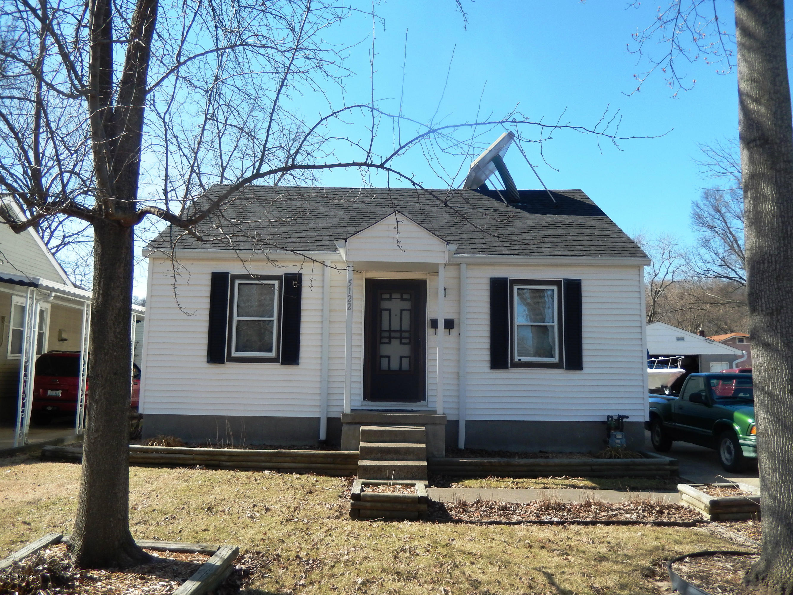 5122 Reed Avenue Louisville, KY 40214 - Photo 1 of 28 DSCN8643