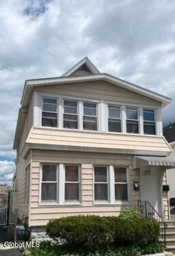 1025 pleasant st photo