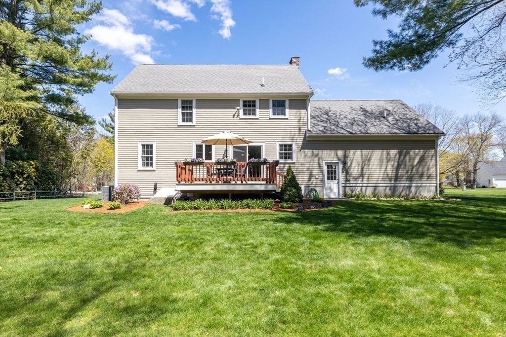 7 Tanglewood Road Walpole, MA 02032 - Photo 35 of 40