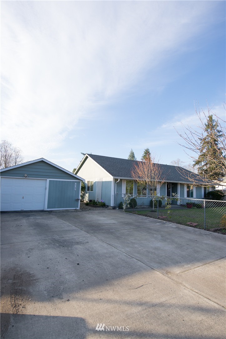 4589 Southeast Horstman Road Port Orchard, WA 98366 - Photo 2 of 24 Gallery Image 2