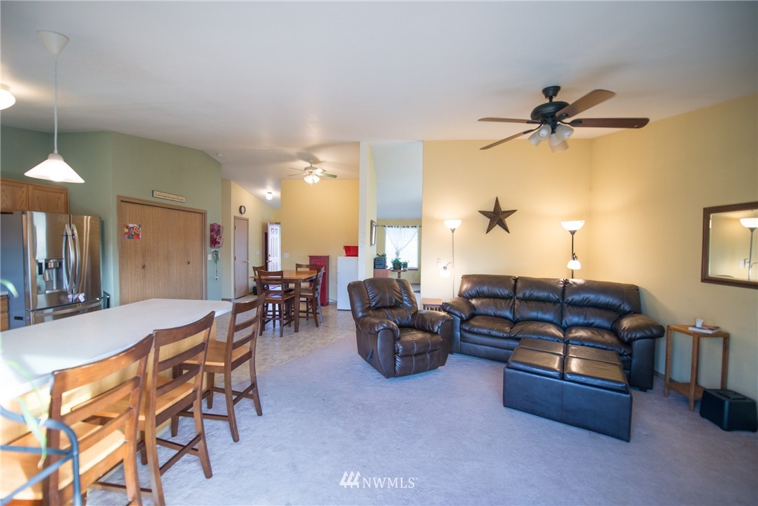 4589 Southeast Horstman Road Port Orchard, WA 98366 - Photo 14 of 24 Gallery Image 14