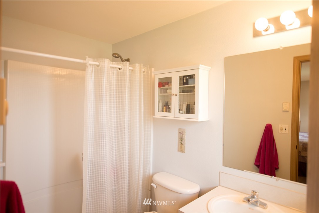 4589 Southeast Horstman Road Port Orchard, WA 98366 - Photo 17 of 24 Gallery Image 17