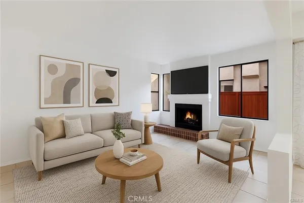 $395,000 | 7211 Cozycroft Avenue, Unit 19, Winnetka, CA 91306