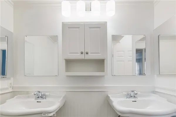 $395,000 | 7211 Cozycroft Avenue, Unit 19, Winnetka, CA 91306