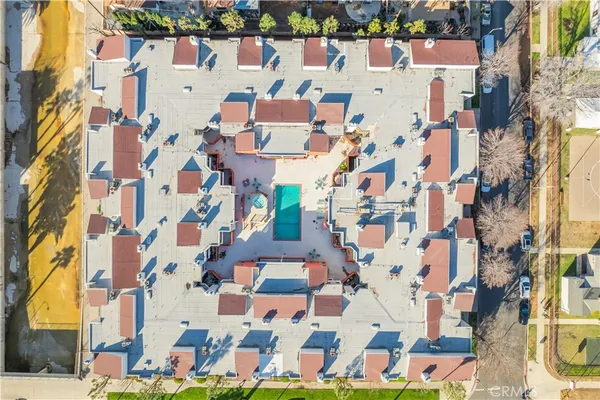 $395,000 | 7211 Cozycroft Avenue, Unit 19, Winnetka, CA 91306