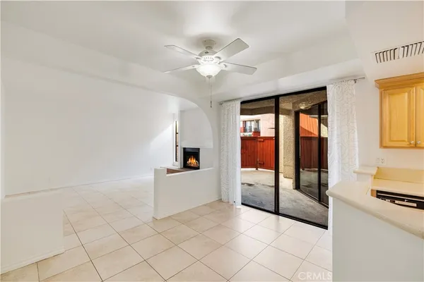 $395,000 | 7211 Cozycroft Avenue, Unit 19, Winnetka, CA 91306