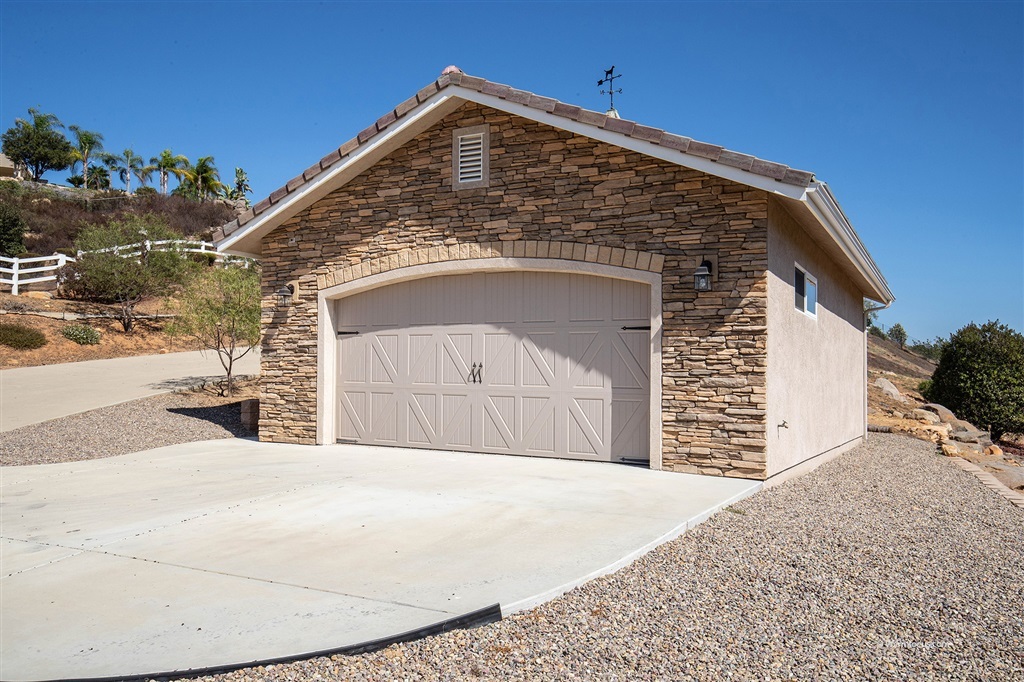 2864 Southern Oak Road Ramona, CA 92065 - Photo 19 of 25 Additional Garage/Workshop