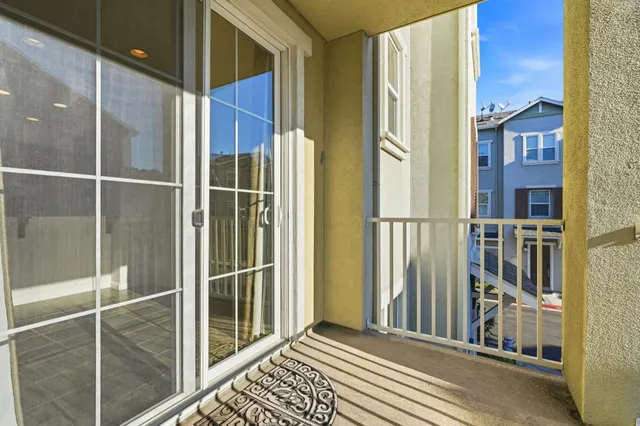 $1,475,000 | 189 Bedford Loop, Mountain View, CA 94043