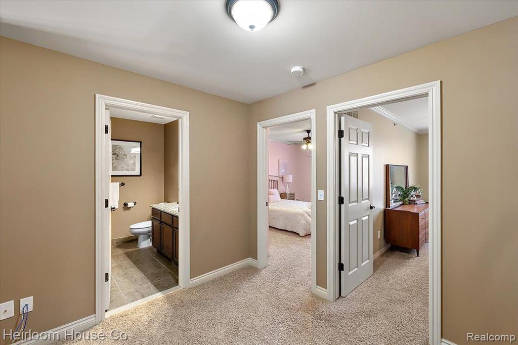 45926 South Stonewood Road Canton, MI 48187 - Photo 30 of 73