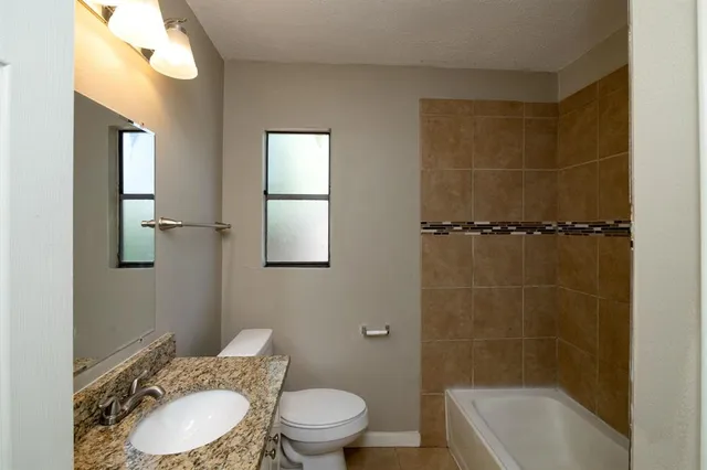 $1,600 | 207 Hackberry Street, Terrell, TX 75160