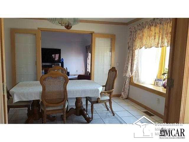 26454 Rinne Road New Boston, MI 48164 - Photo 4 of 25