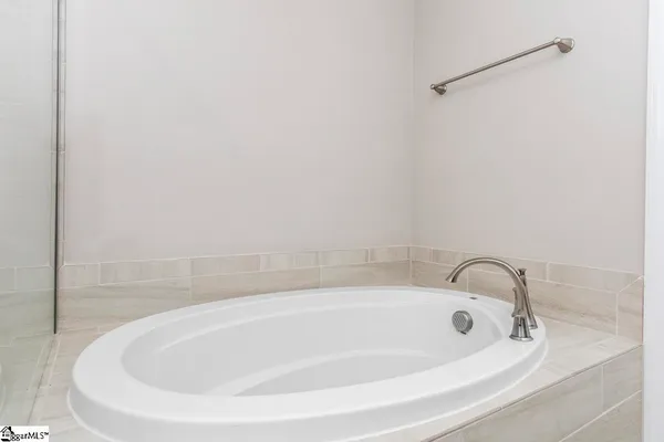 $525,000 | 220 Nautique Court, Anderson, SC 29625