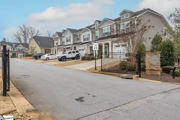 $525,000 | 220 Nautique Court, Anderson, SC 29625