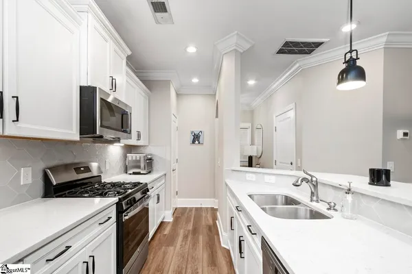 $525,000 | 220 Nautique Court, Anderson, SC 29625