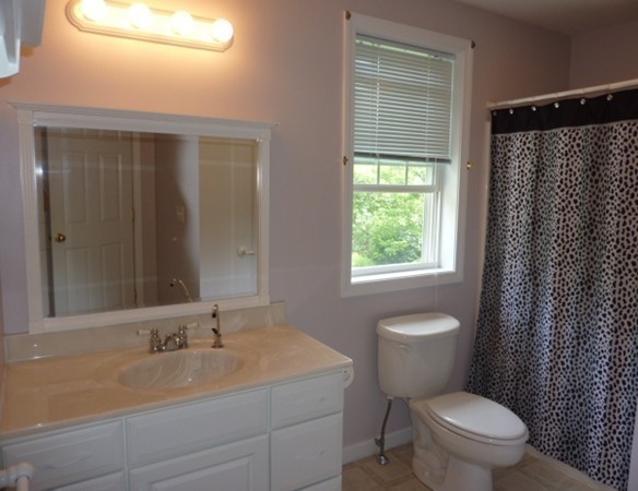 4 Jamie Road Dunstable, MA 01827 - Photo 18 of 25 Gallery Image 18