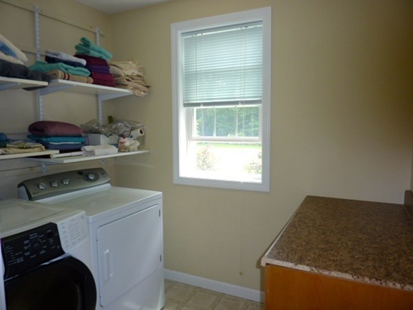 4 Jamie Road Dunstable, MA 01827 - Photo 19 of 25 Gallery Image 19