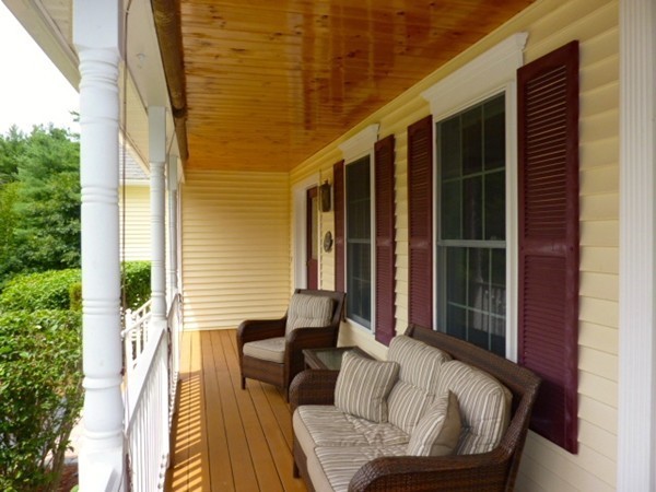 4 Jamie Road Dunstable, MA 01827 - Photo 2 of 25 Gallery Image 2