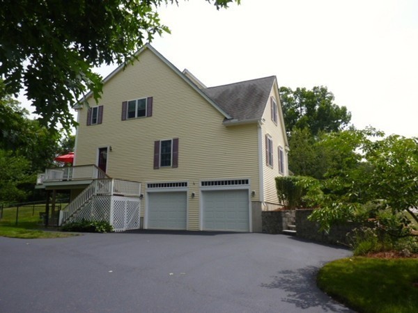 4 Jamie Road Dunstable, MA 01827 - Photo 24 of 25 Gallery Image 24