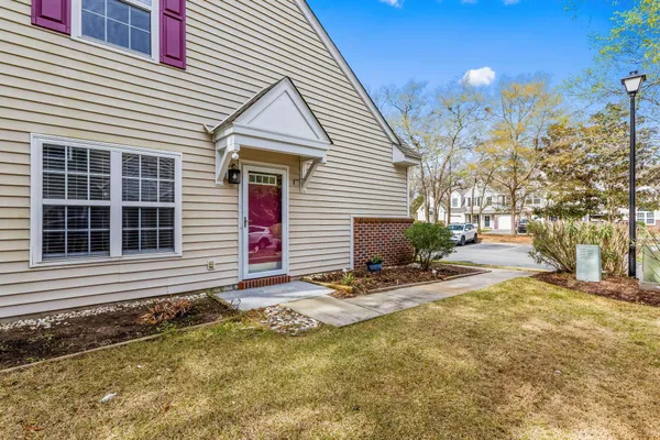 $300,000 | 63 Pembroke Lane, Unit 63, Pawleys Island, SC 29585