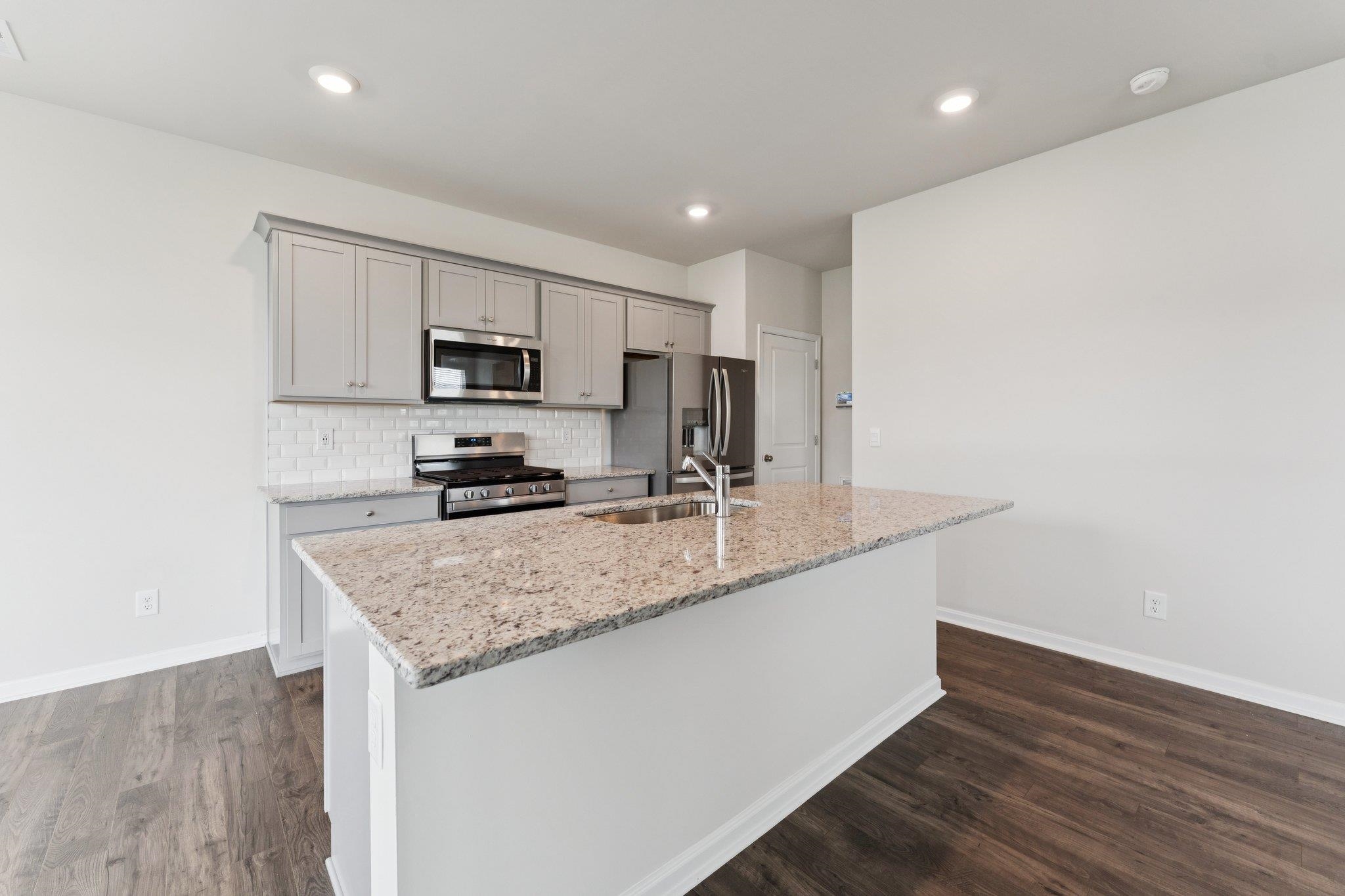 120 Meadow Ridge Way Staunton, VA 24401 - Photo 8 of 33