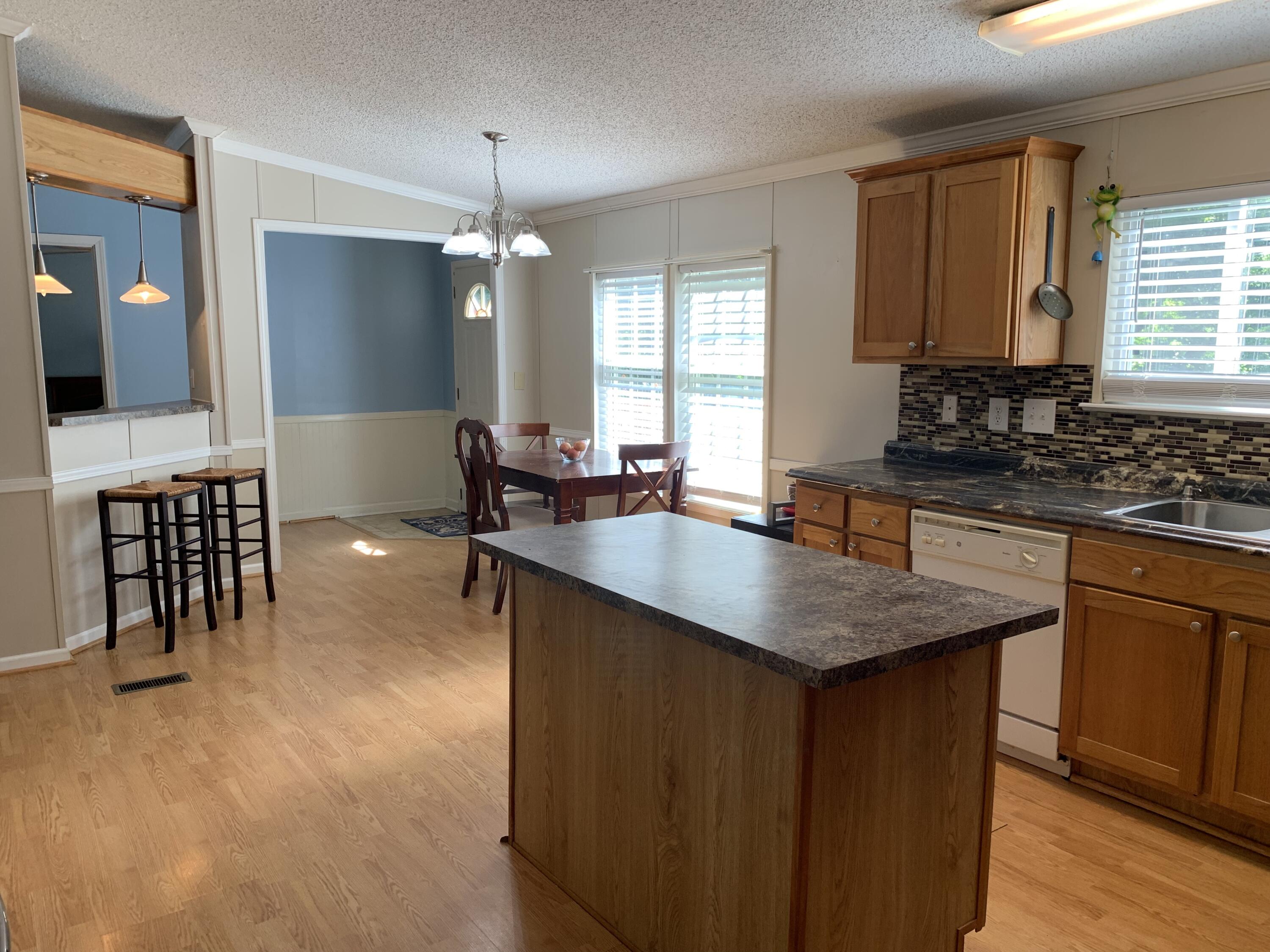 252 Paris Branch Road Benton, TN 37307 - Photo 6 of 18 IMG_9361