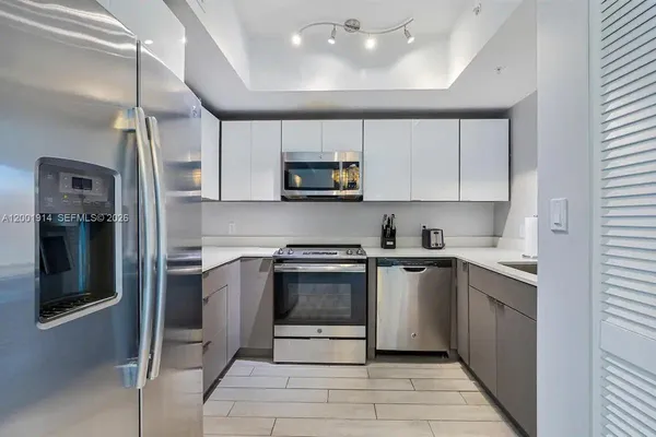 $3,500 | 321 Northeast 26th Street, Unit PH906, Miami, FL 33137