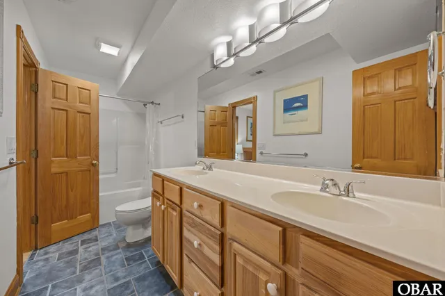 $1,949,000 | 9211 South Old Oregon Inlet Road, Nags Head, NC 27959