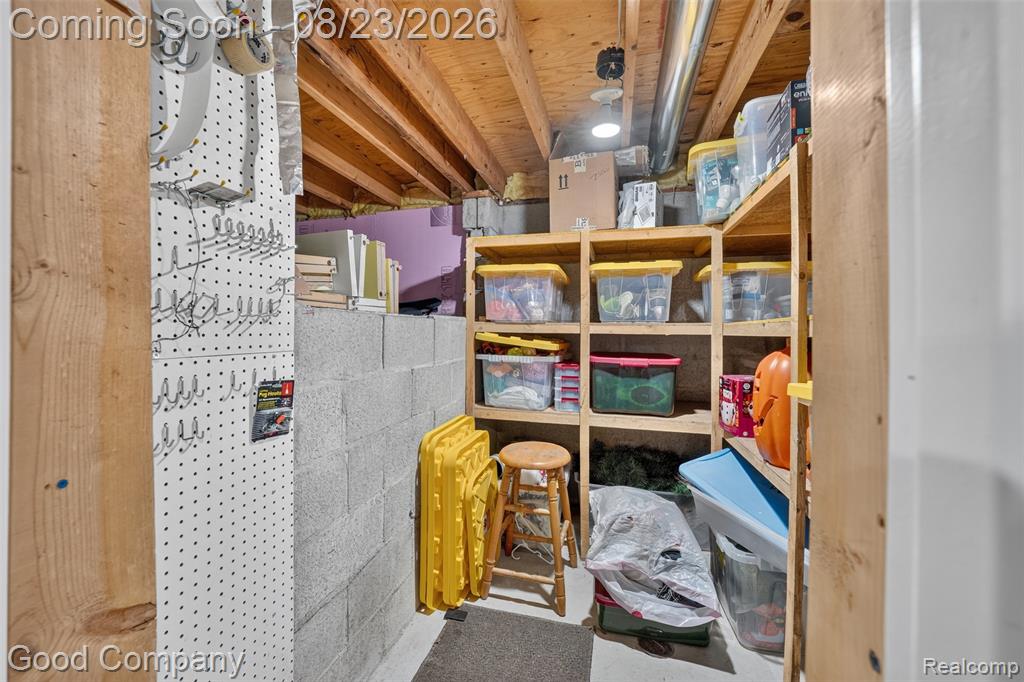 2145 Cole Road Lake Orion, MI 48362 - Photo 46 of 74 Gallery Image 46