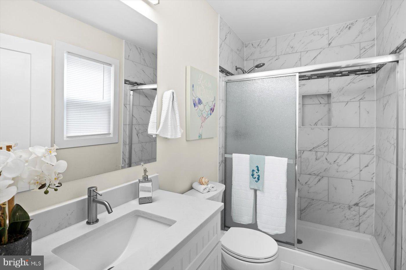 537 Monticello Circle Locust Grove, VA 22508 - Photo 40 of 107 Main level bedroom bath