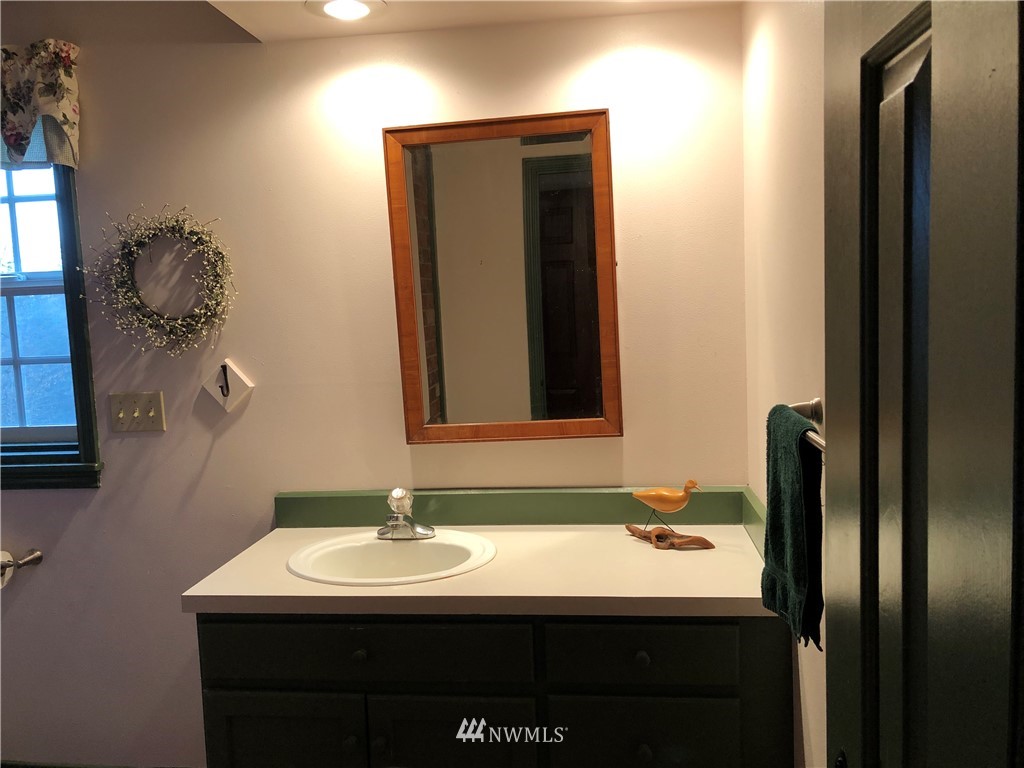 18232 Dubuque Road Snohomish, WA 98290 - Photo 25 of 40 Gallery Image 25
