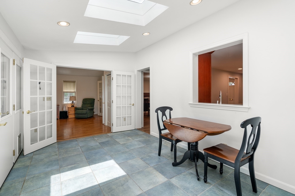10 Barnesdale Road Natick, MA 01760 - Photo 13 of 24 Gallery Image 13