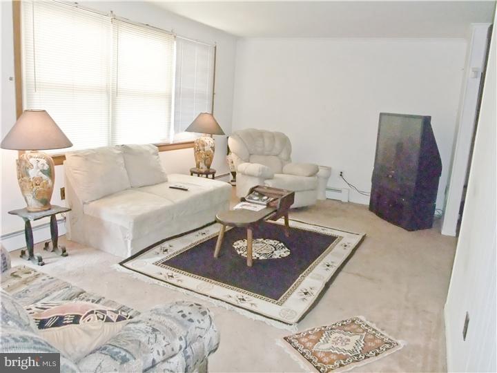 2515 Old County Road Newark, DE 19702 - Photo 2 of 12 Gallery Image 2