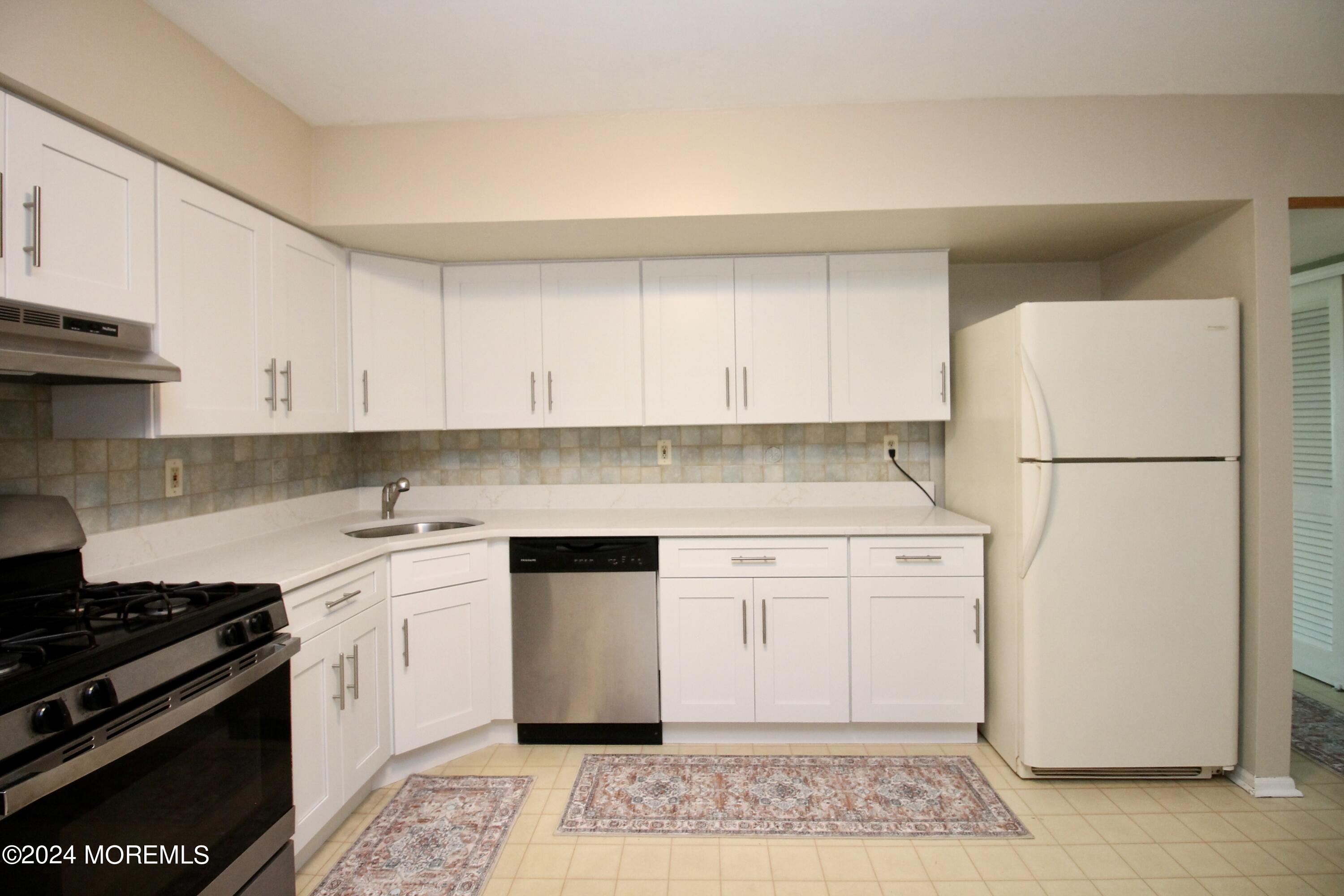 125 Creek Road, Unit 517 Brick, NJ 08724 - Photo 13 of 32 751CEE55-C99C-4F0C-A6C4-41FDD8030249_1_2