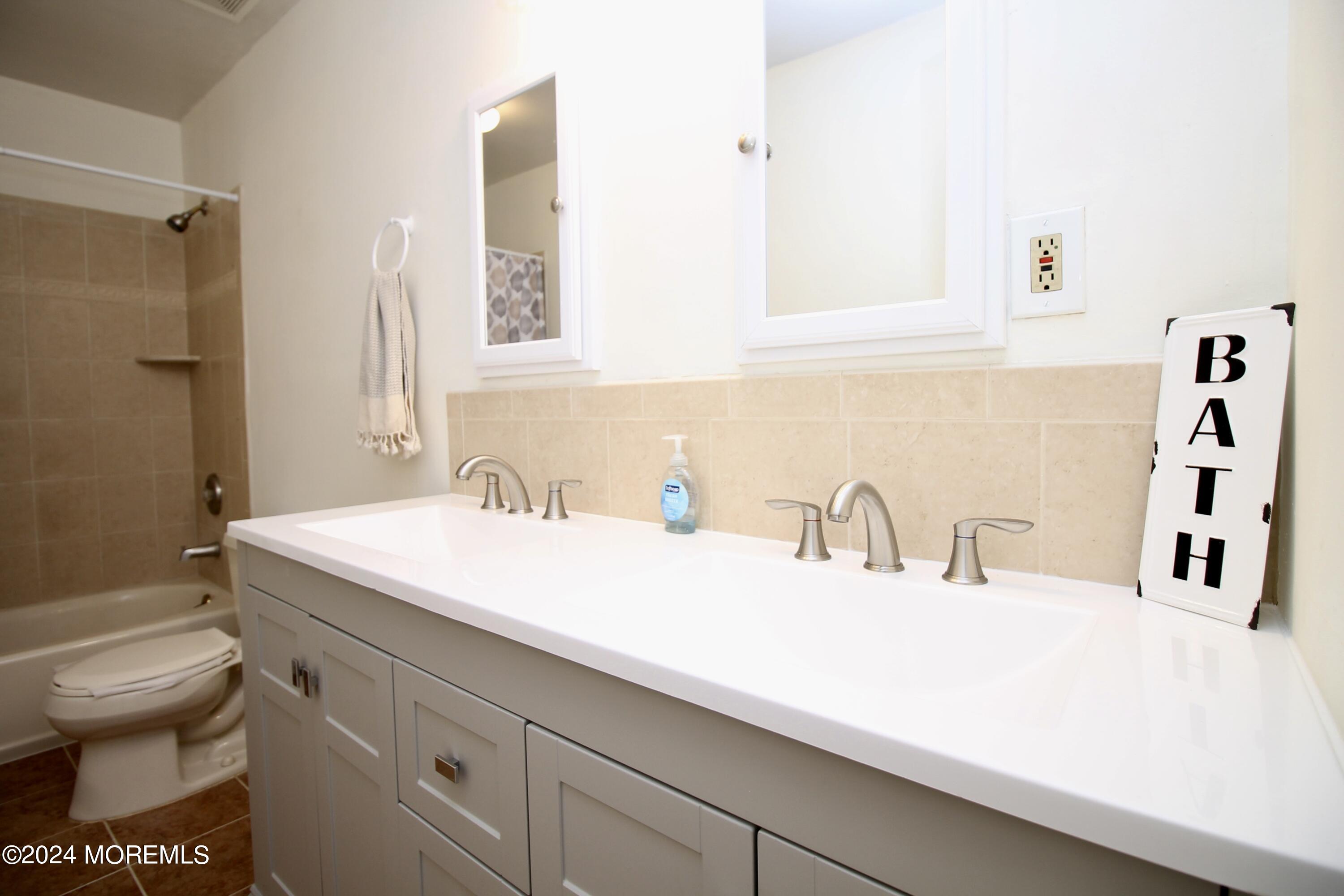 125 Creek Road, Unit 517 Brick, NJ 08724 - Photo 21 of 32 36FC2115-BC52-4838-91ED-6B47A3A896F7_1_2