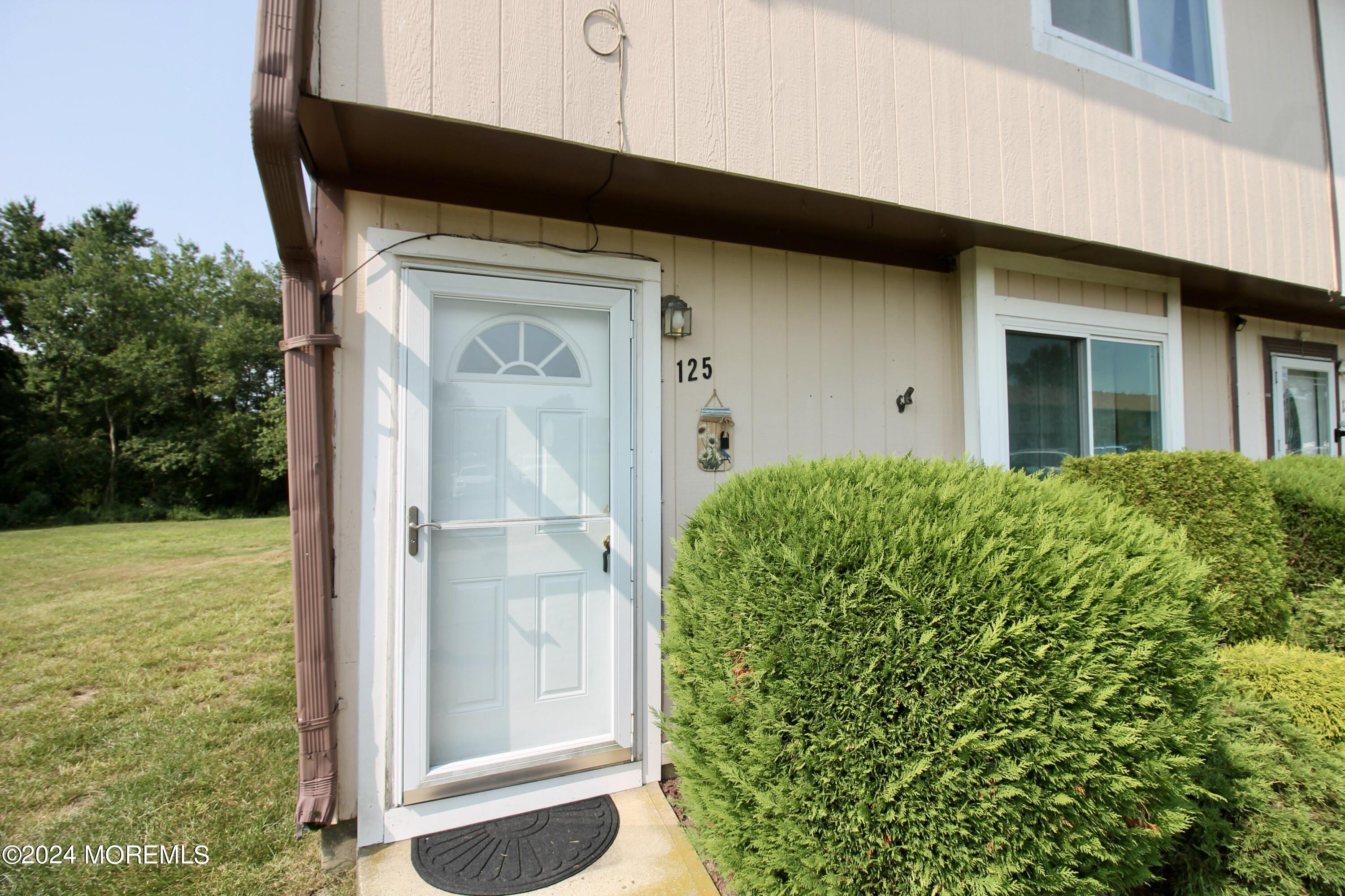 125 Creek Road, Unit 517 Brick, NJ 08724 - Photo 5 of 32 BB0AA25E-957B-411C-BB74-42CEF5632256_1_2