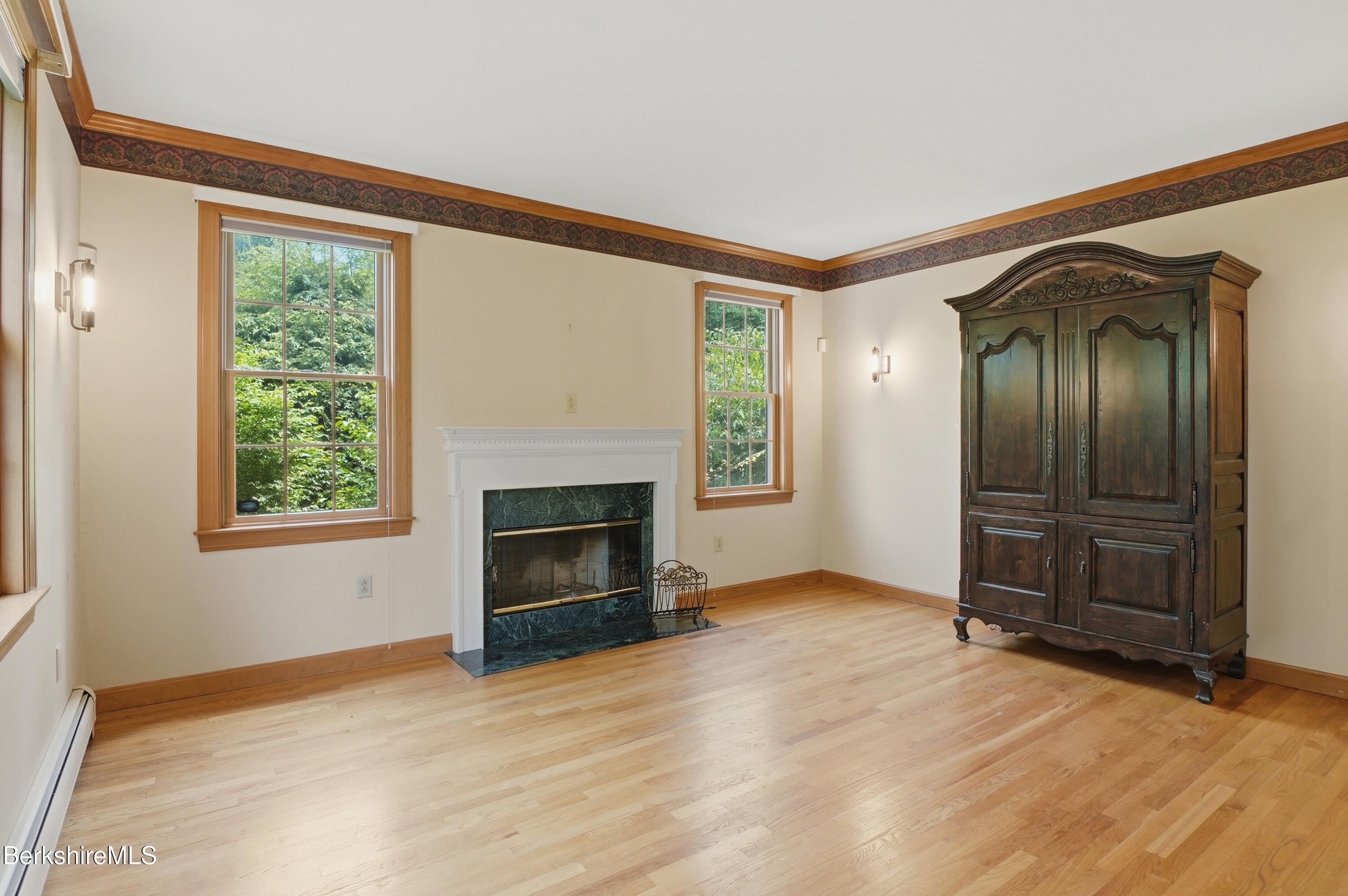 36 Meadow Ridge Drive Pittsfield, MA 01201 - Photo 8 of 54 dsc08490