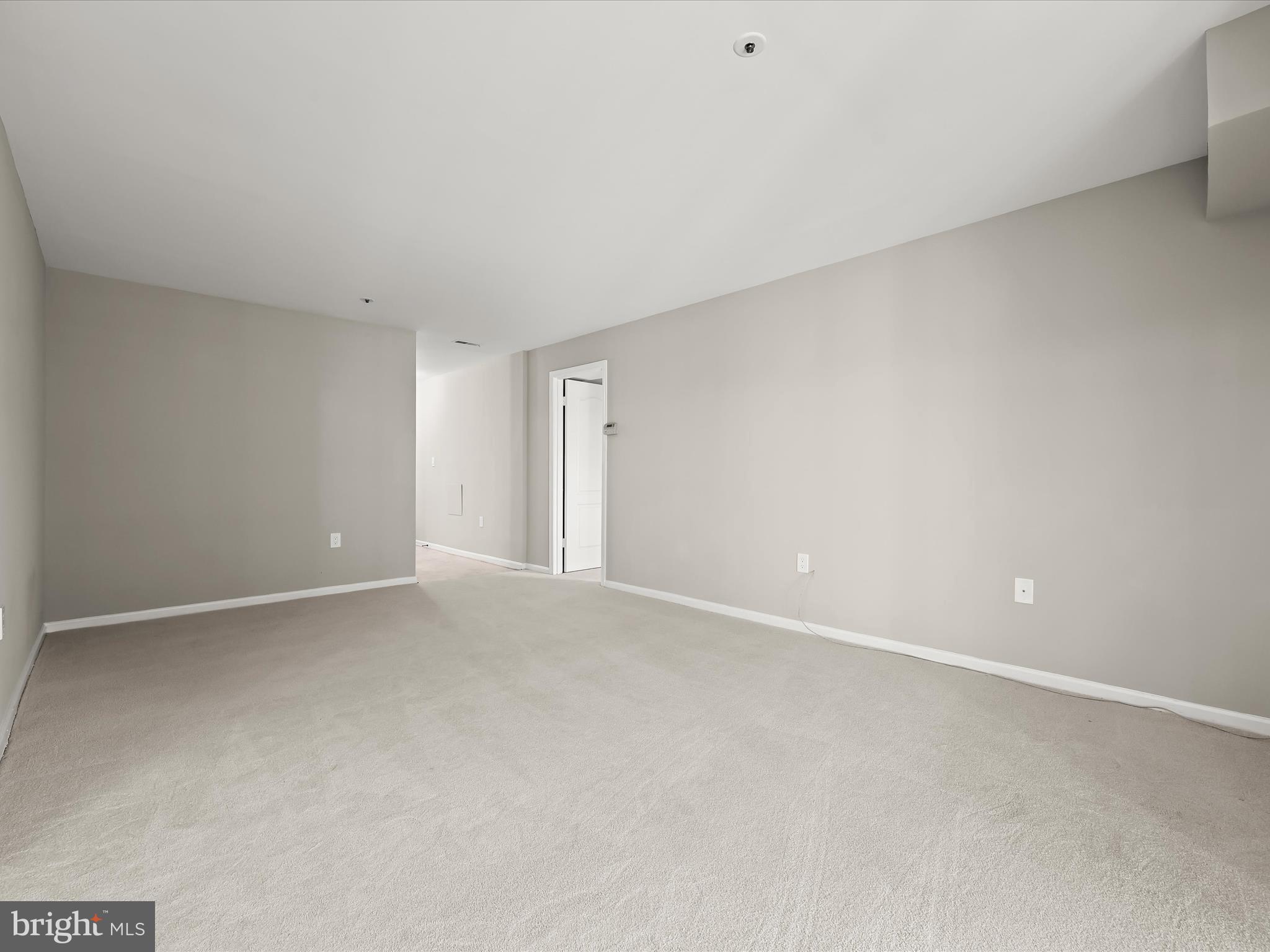 8375 Montgomery Run Road, Unit F Ellicott City, MD 21043 - Photo 28 of 42 montgomeryrun027