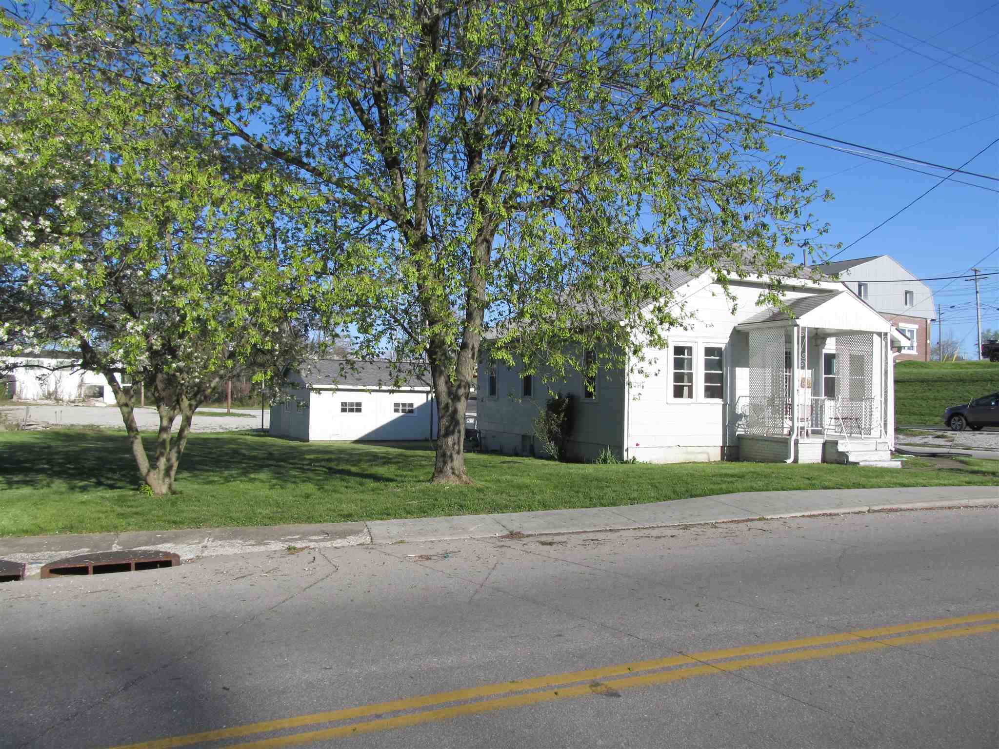 1001 R Street Bedford, IN 47421 - Photo 23 of 26 Gallery Image 23