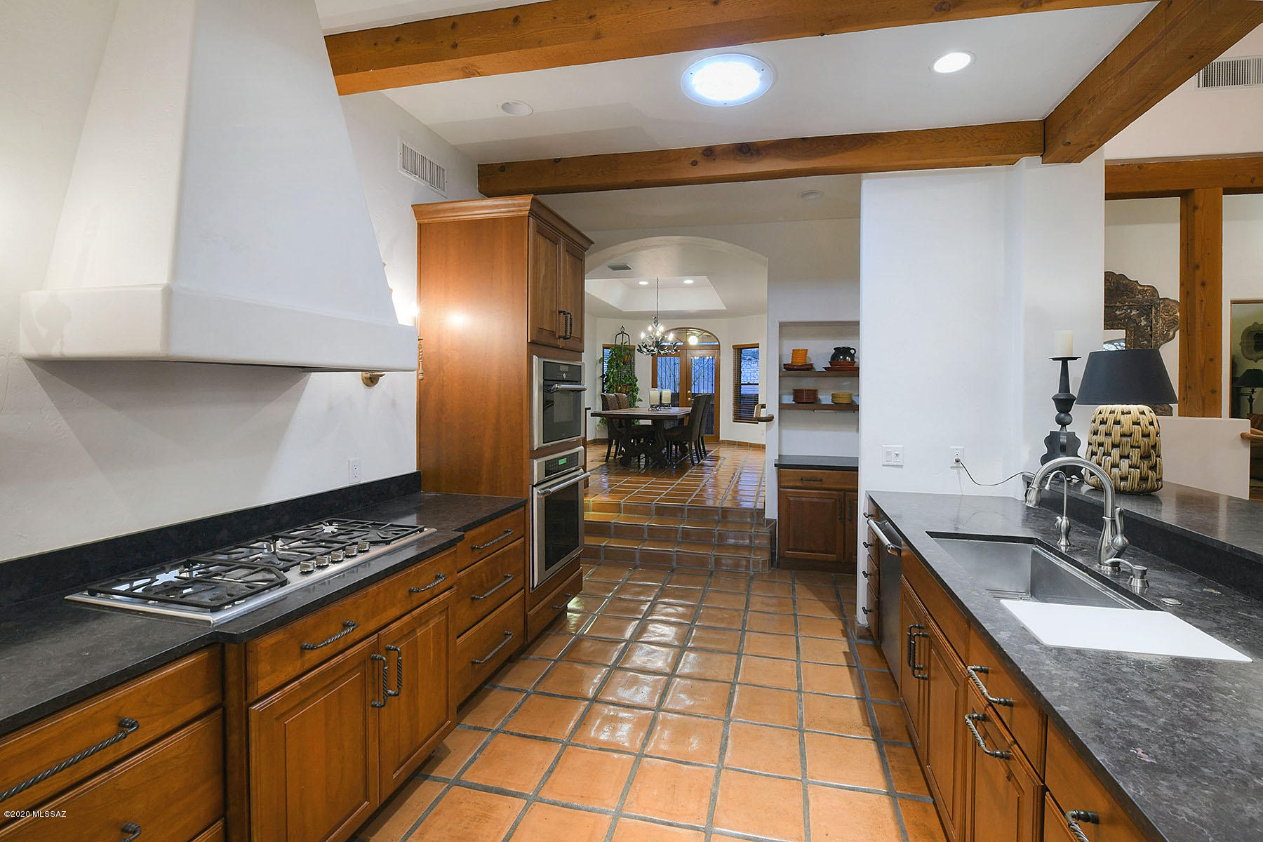 5871 North Pontatoc Road Tucson, AZ 85718 - Photo 10 of 41 Gallery Image 10
